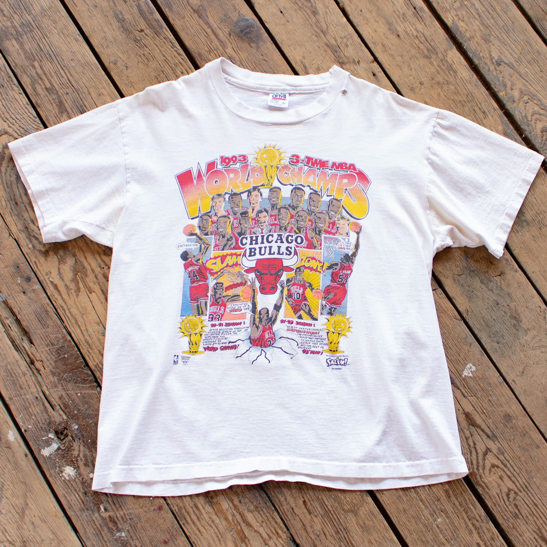 Vintage 1990s Distressed Chicago Bulls 3-Peat Comic Strip